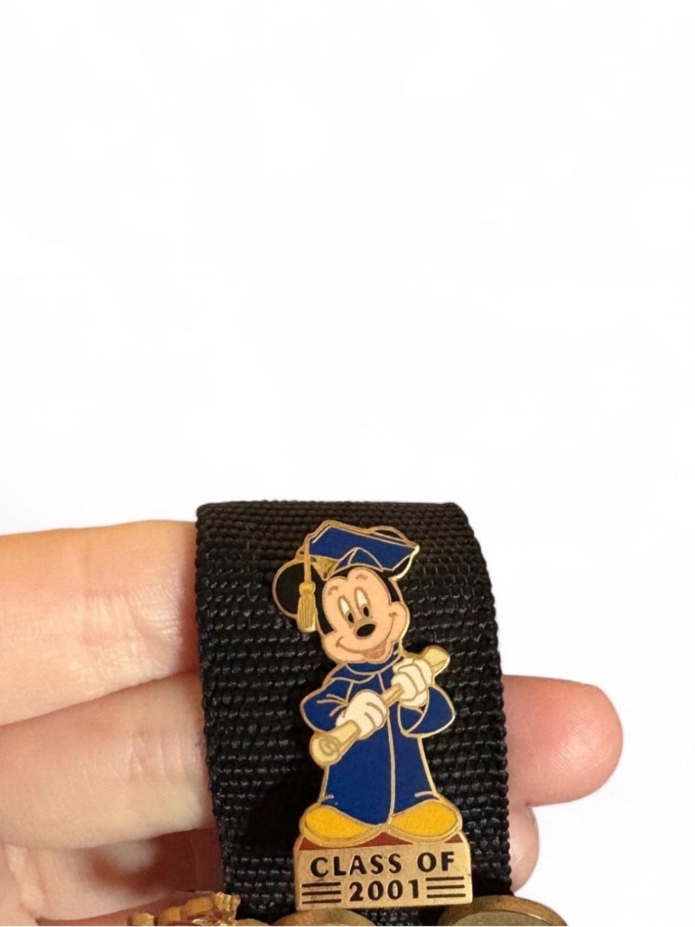 2001 Graduation Mickey Pin